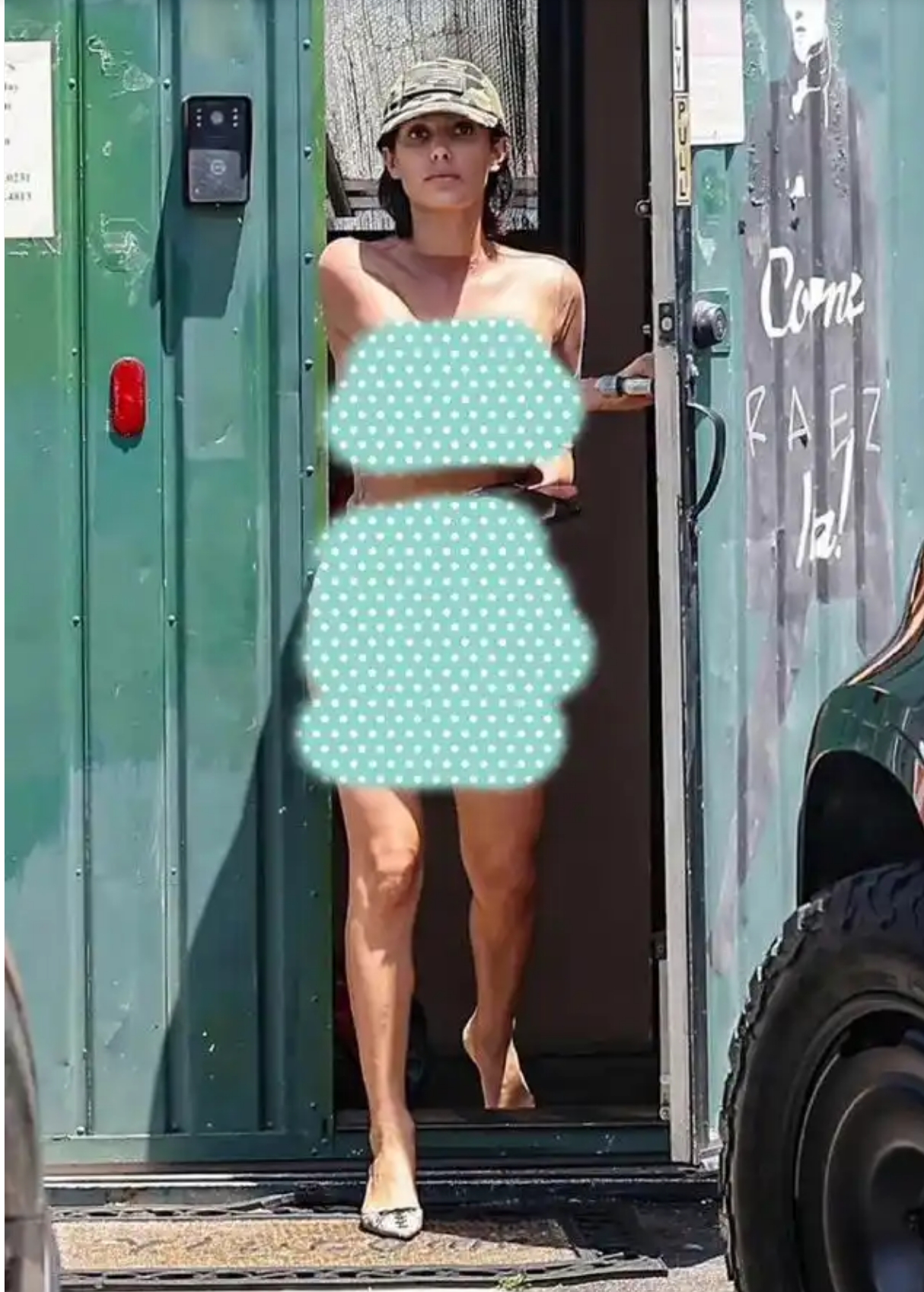 侃爺妻子或因穿著暴露入獄 最高可判入獄半年