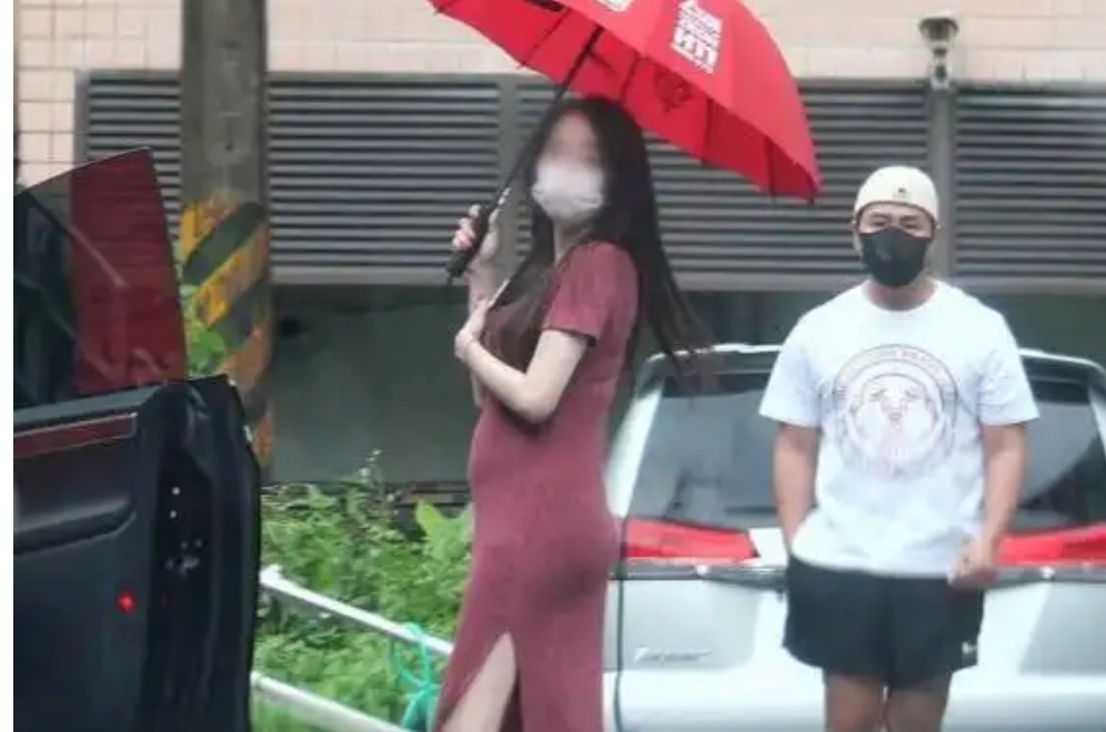 臺(tái)媒曝歐弟新戀情 稱其女友目前已經(jīng)懷孕