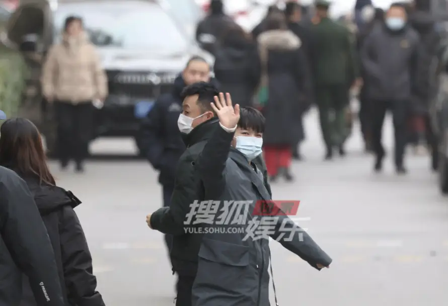 央視蛇年春晚第五次聯(lián)排 周深管樂(lè)現(xiàn)身 