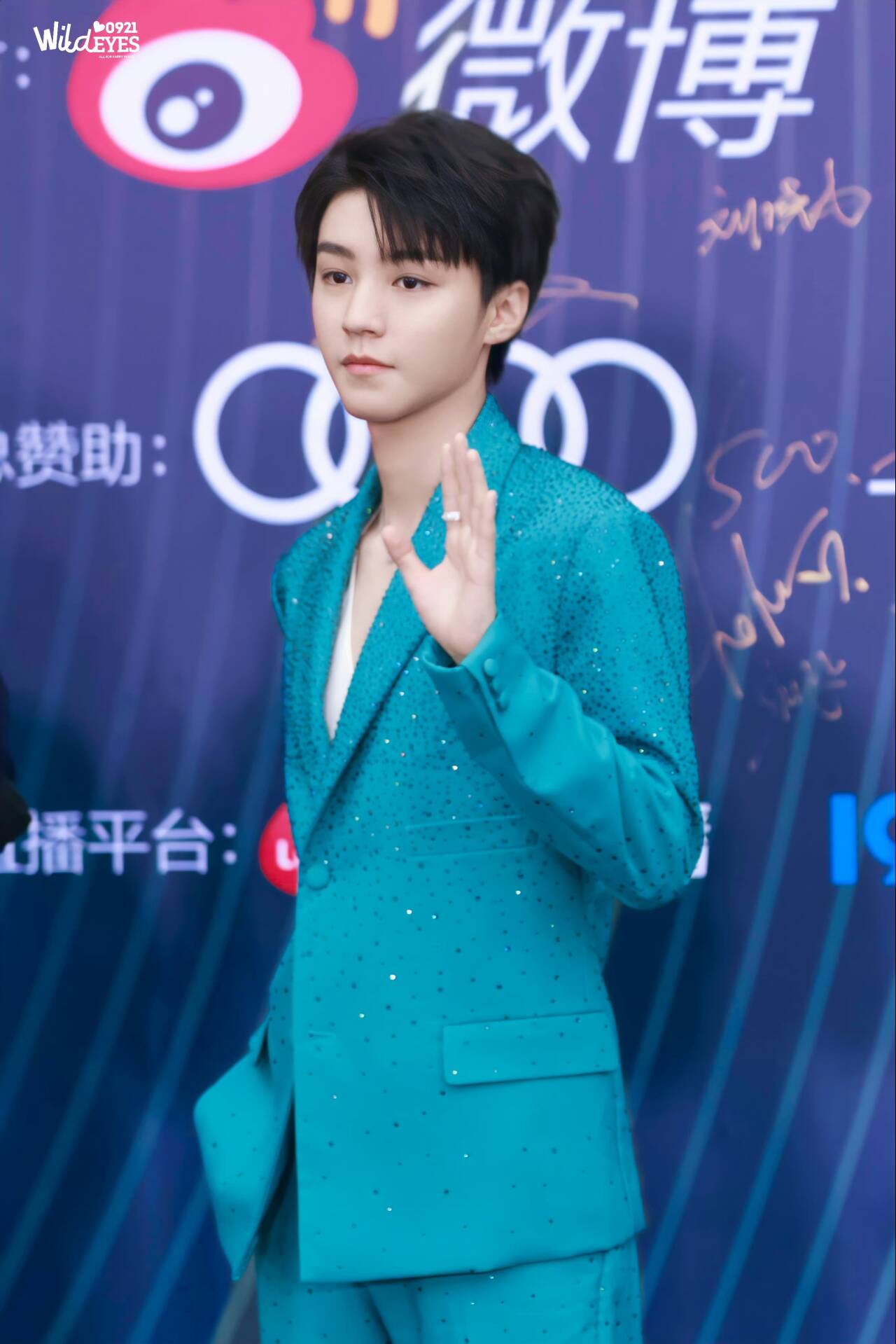 王俊凱微博電影之夜紅毯造型/壹號娛樂