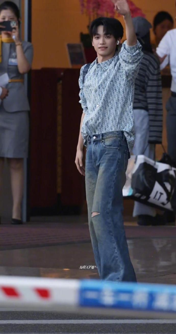 梓渝出發(fā)常州音樂(lè)節(jié)路透/壹號(hào)娛樂(lè)